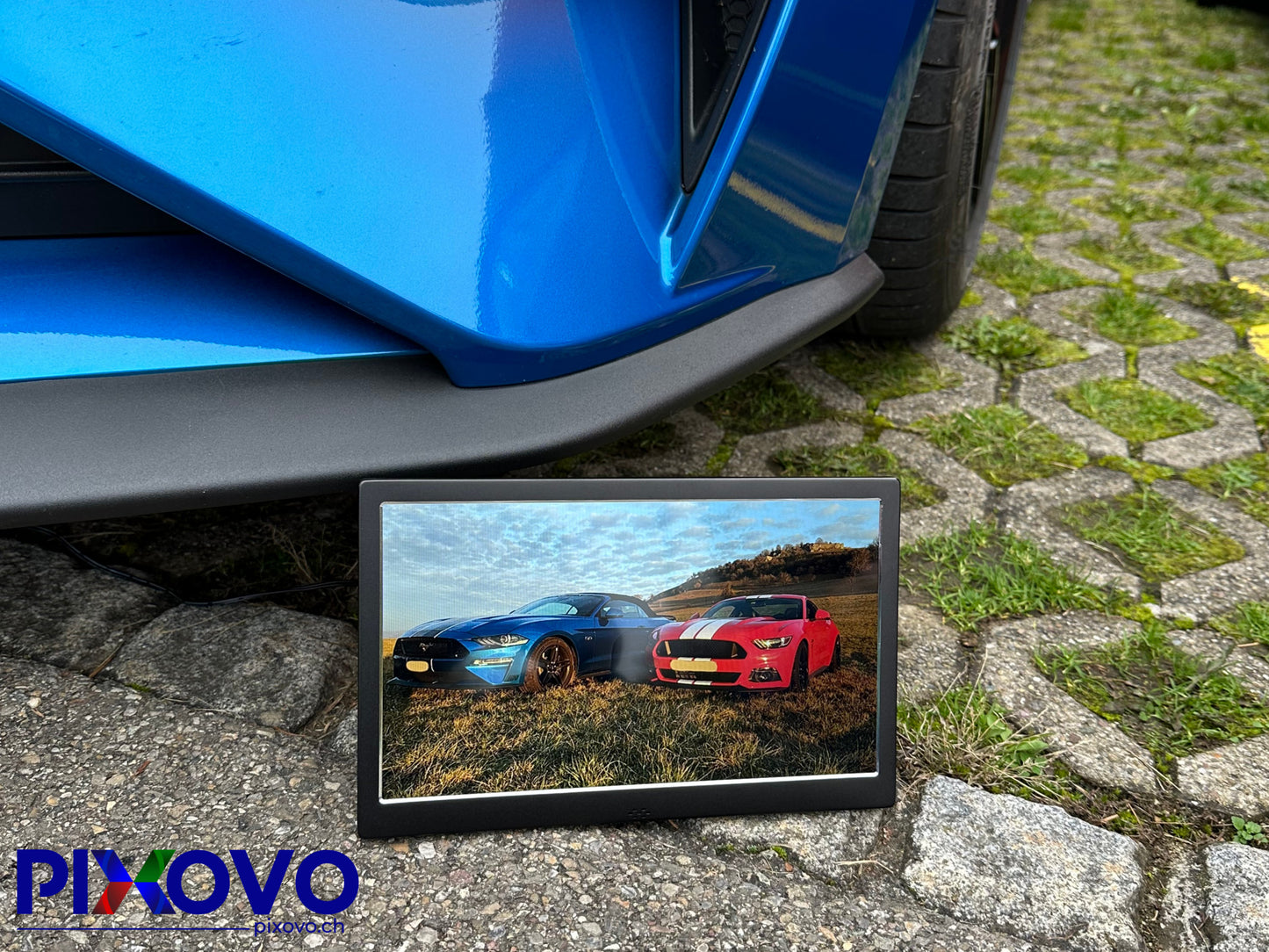 Pixovo Frame Auto Edition