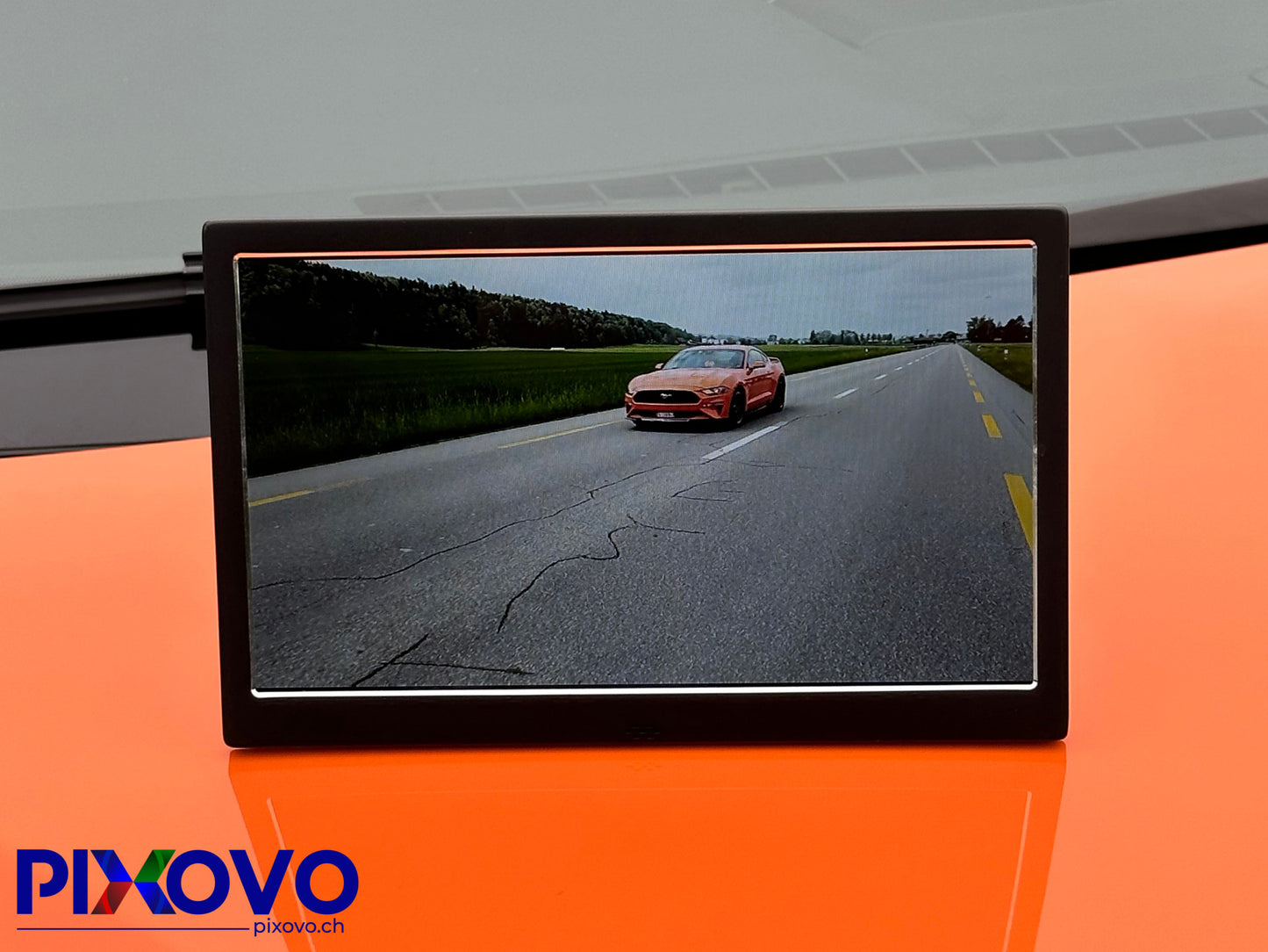 Pixovo Frame Auto Edition